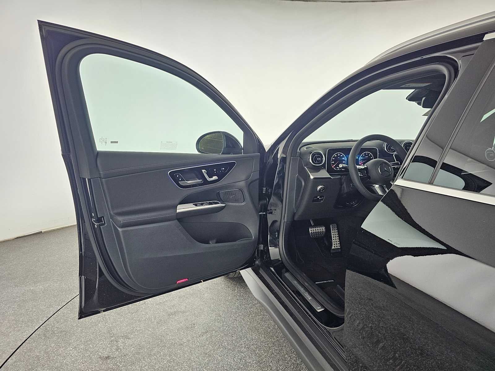 2026 Mercedes-Benz GLC 300 SUV