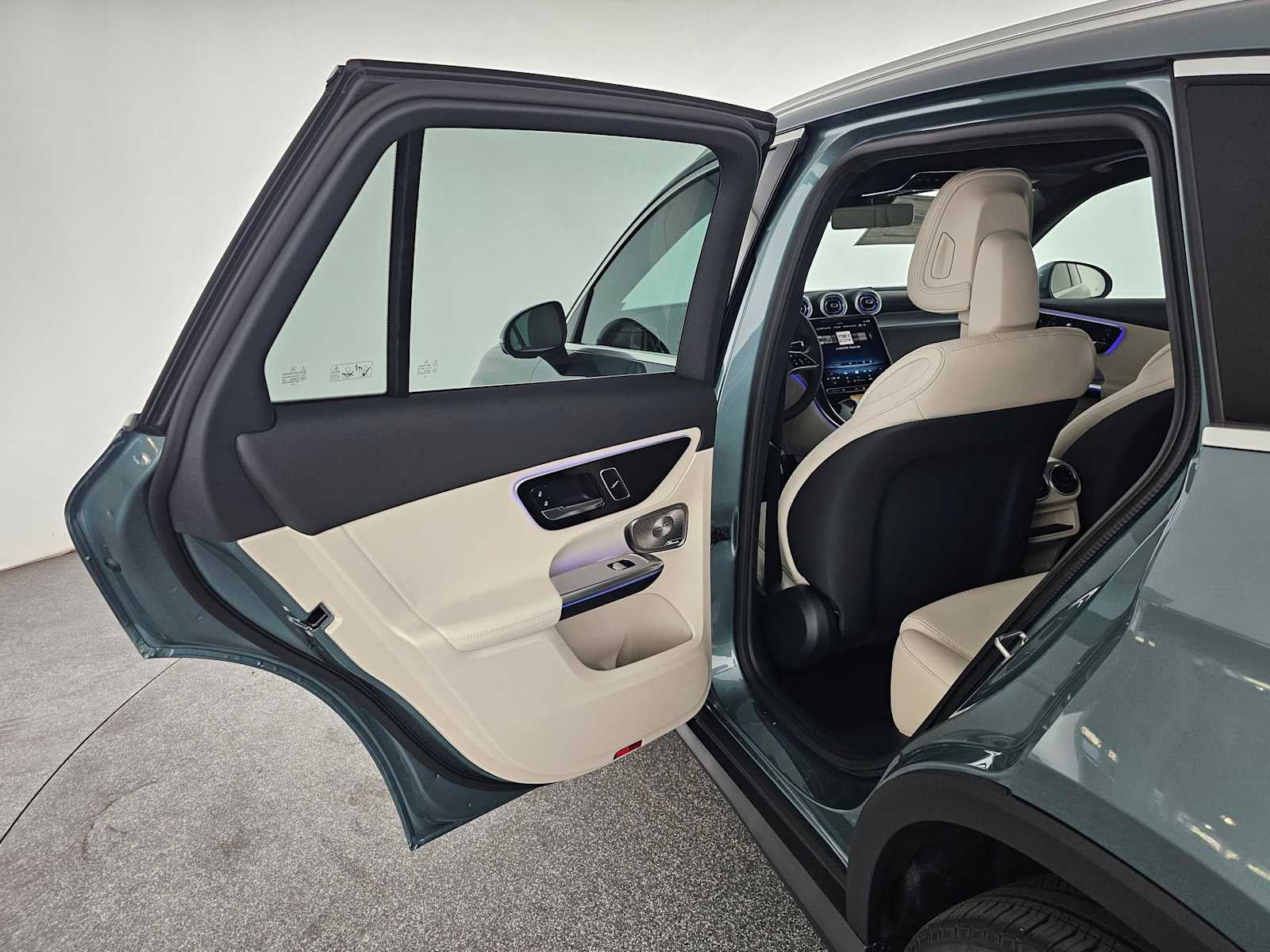 2027 Mercedes-Benz GLC 300 SUV