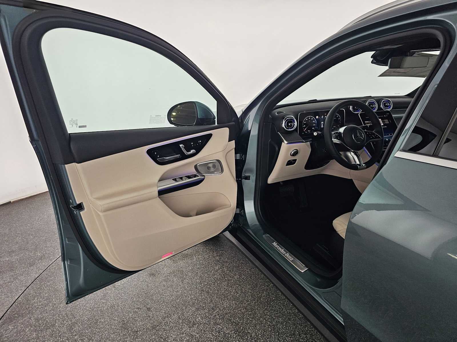 2027 Mercedes-Benz GLC 300 SUV