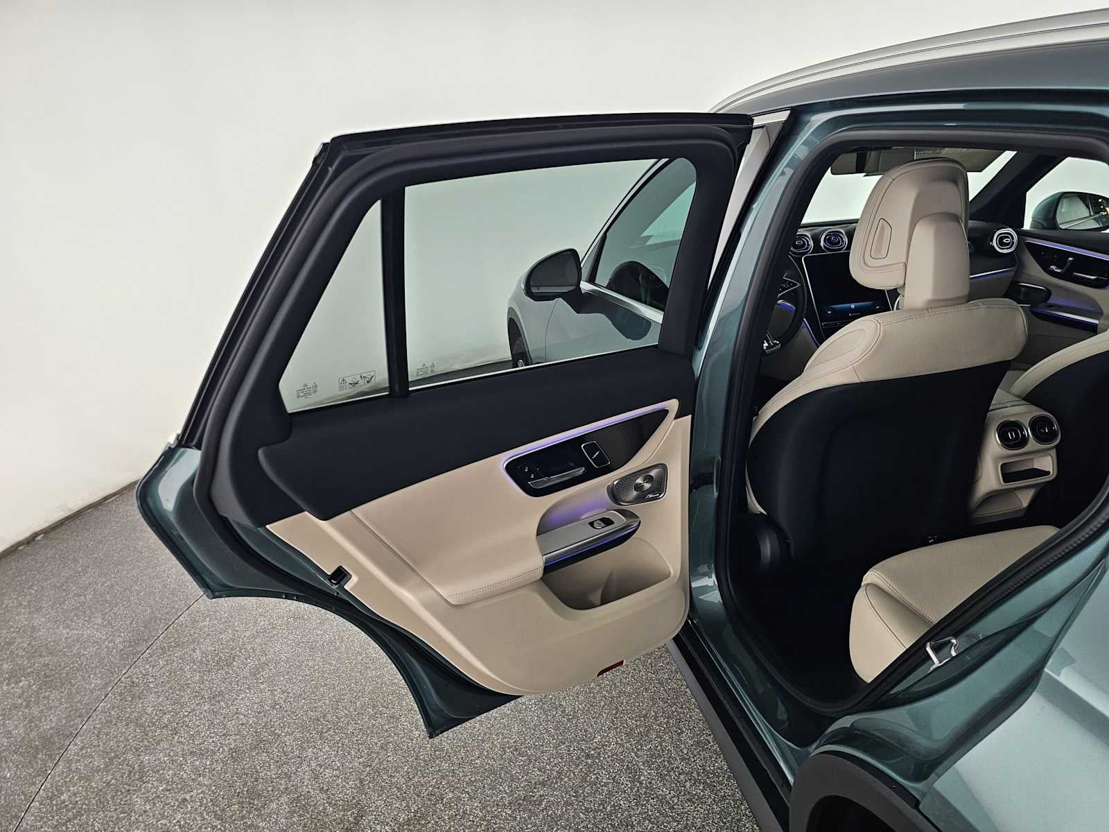 2027 Mercedes-Benz GLC 300 SUV