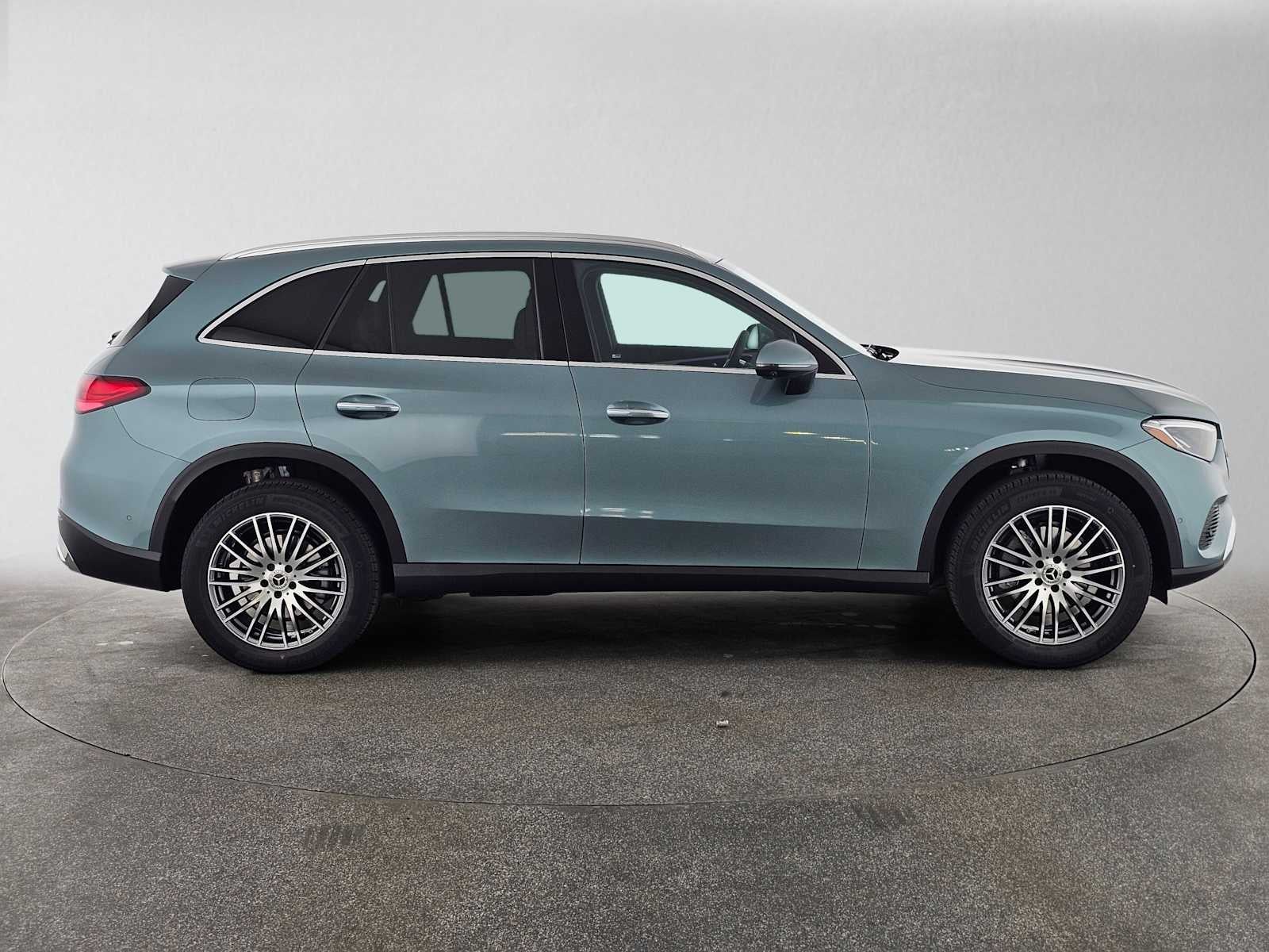 2027 Mercedes-Benz GLC 300 SUV