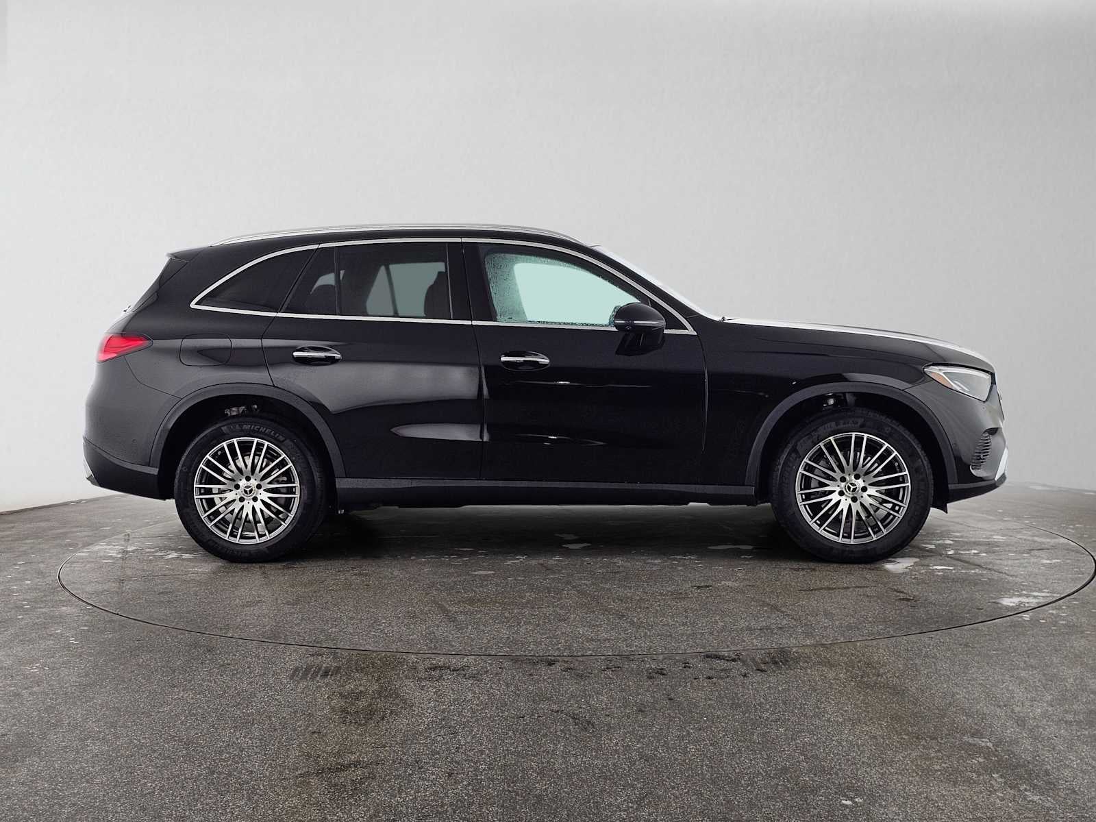 2027 Mercedes-Benz GLC 300 SUV