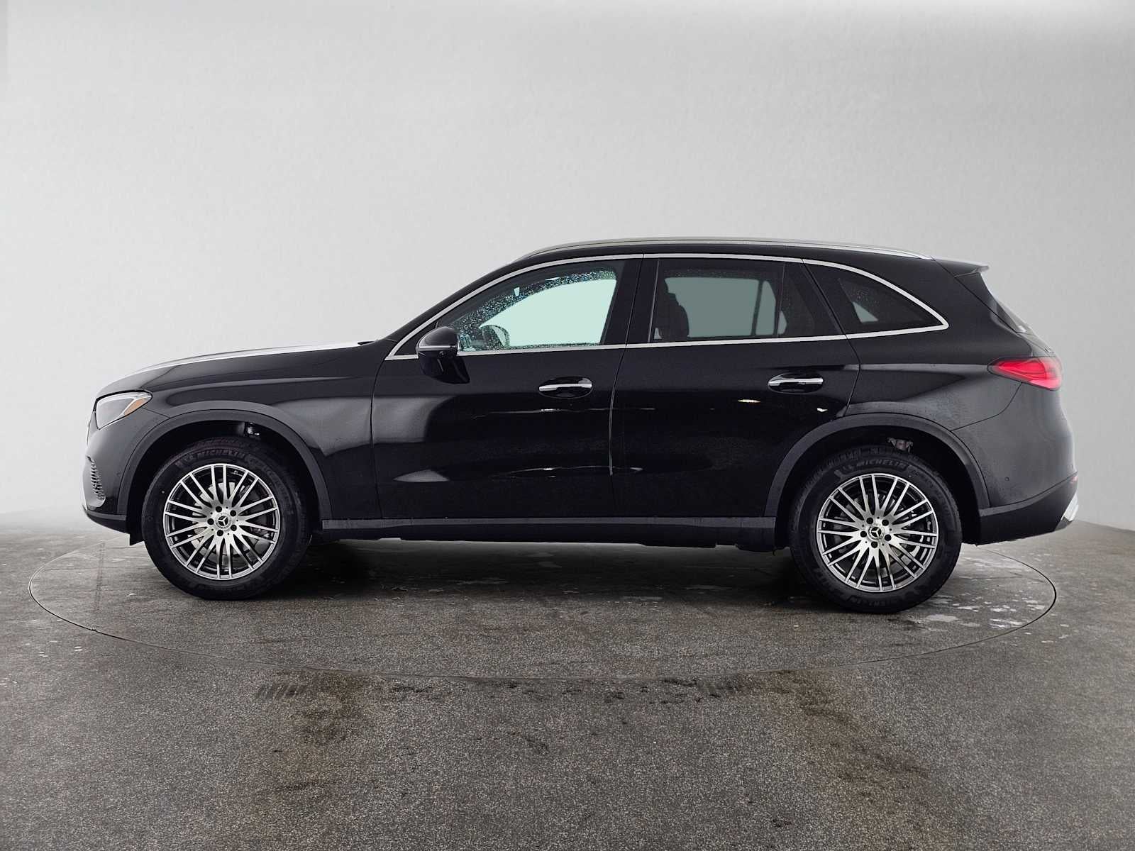 2027 Mercedes-Benz GLC 300 SUV