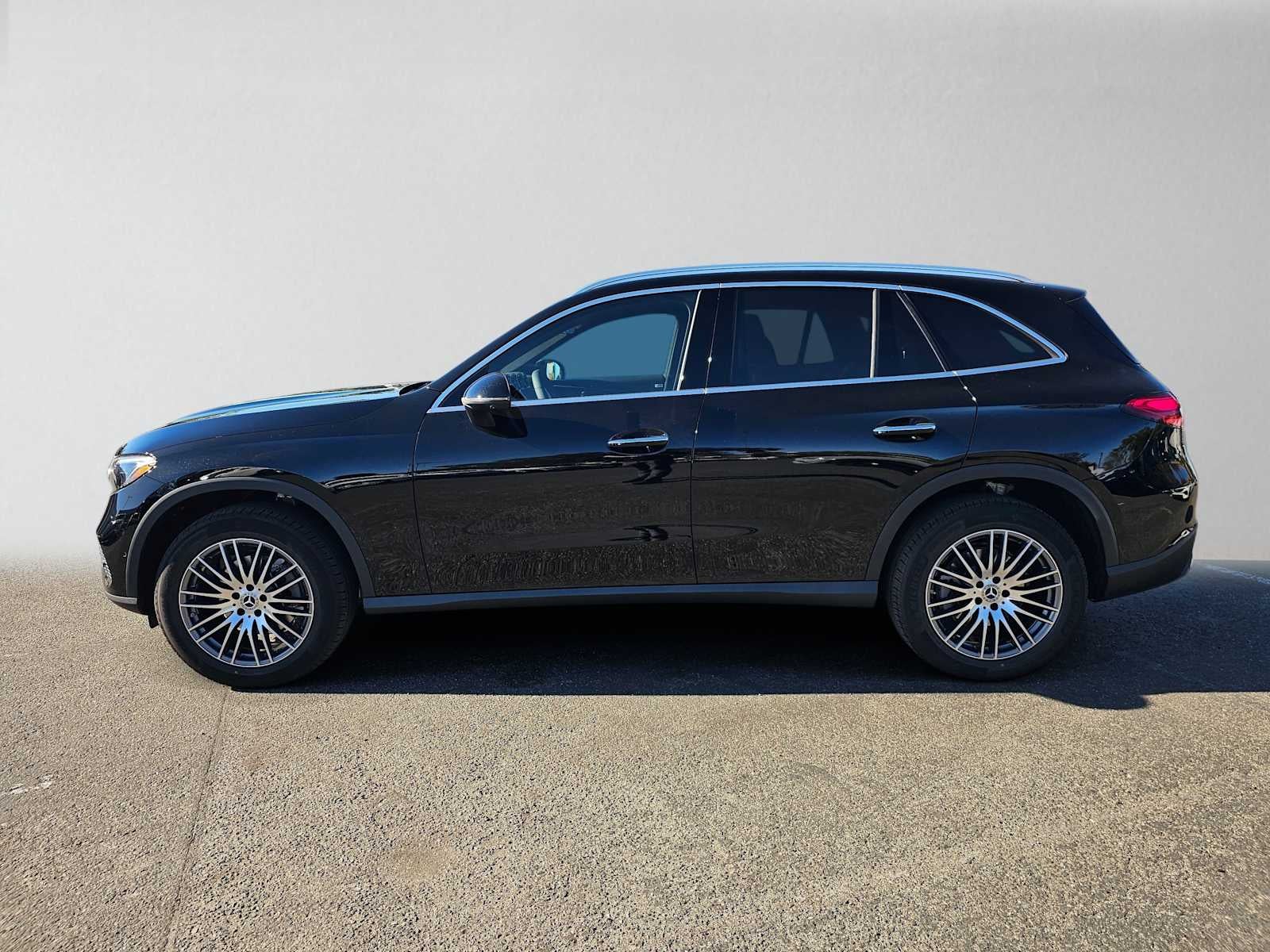 2027 Mercedes-Benz GLC 300 SUV