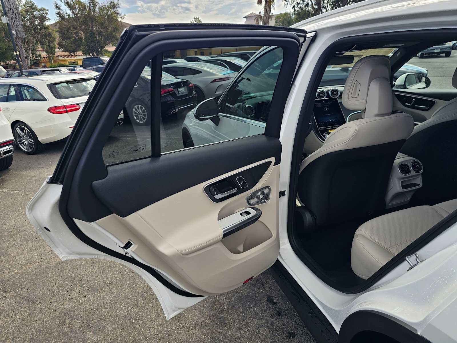 2027 Mercedes-Benz GLC 300 SUV