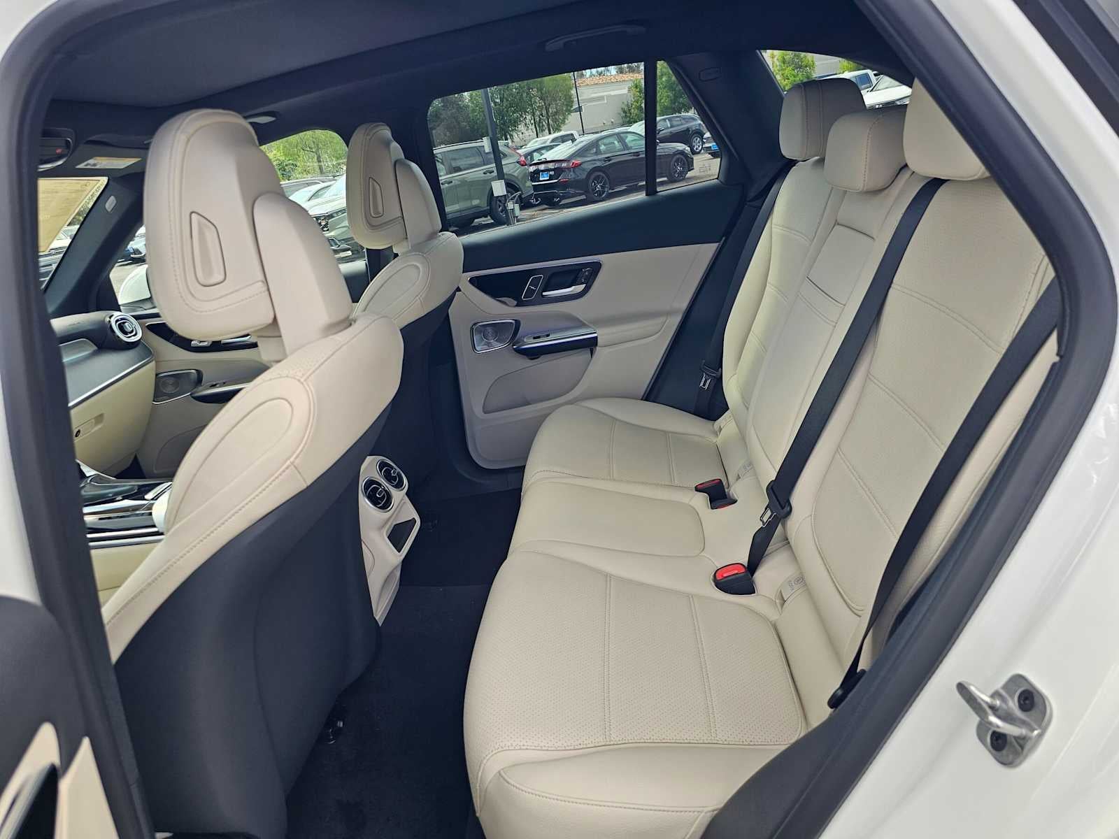 2027 Mercedes-Benz GLC 300 SUV