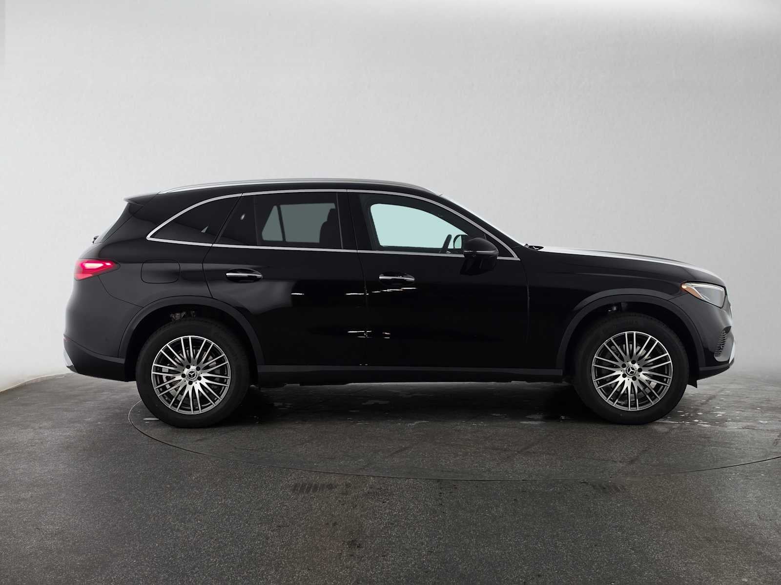 2027 Mercedes-Benz GLC 300 SUV