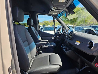 2025 Mercedes-Benz Sprinter 2500 Standard Roof I4 Diesel HO 144" RWD