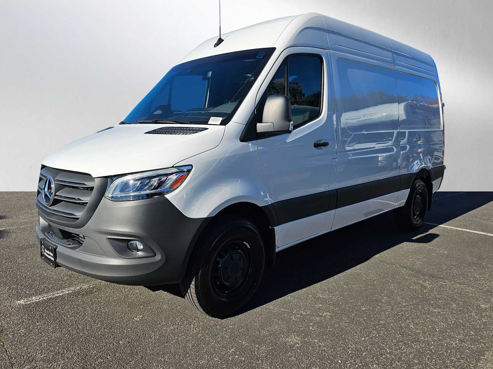 2025 Mercedes-Benz Sprinter 2500 Standard Roof I4 Diesel HO 144" RWD