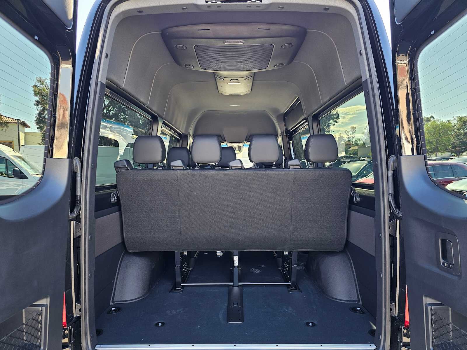 2024 Mercedes-Benz Sprinter 2500 Standard Roof I4 Diesel HO 144" RWD