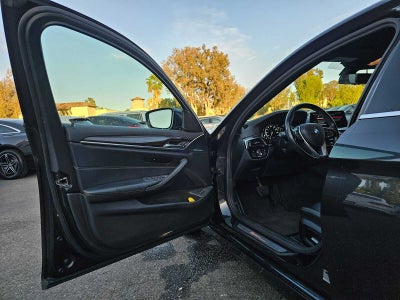 2018 BMW 540i 540i
