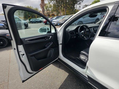 2017 Porsche Macan AWD