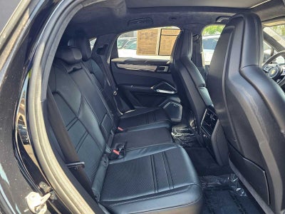 2022 Porsche Cayenne Turbo