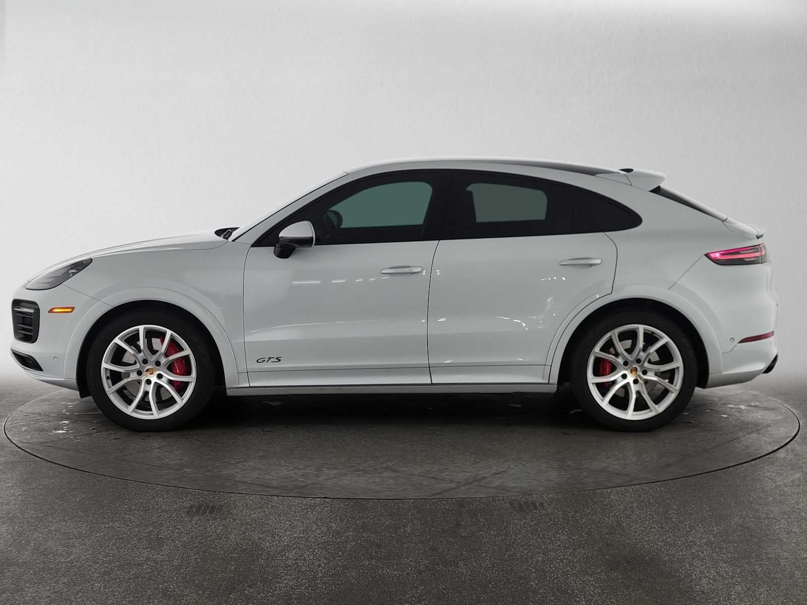 2022 Porsche Cayenne GTS