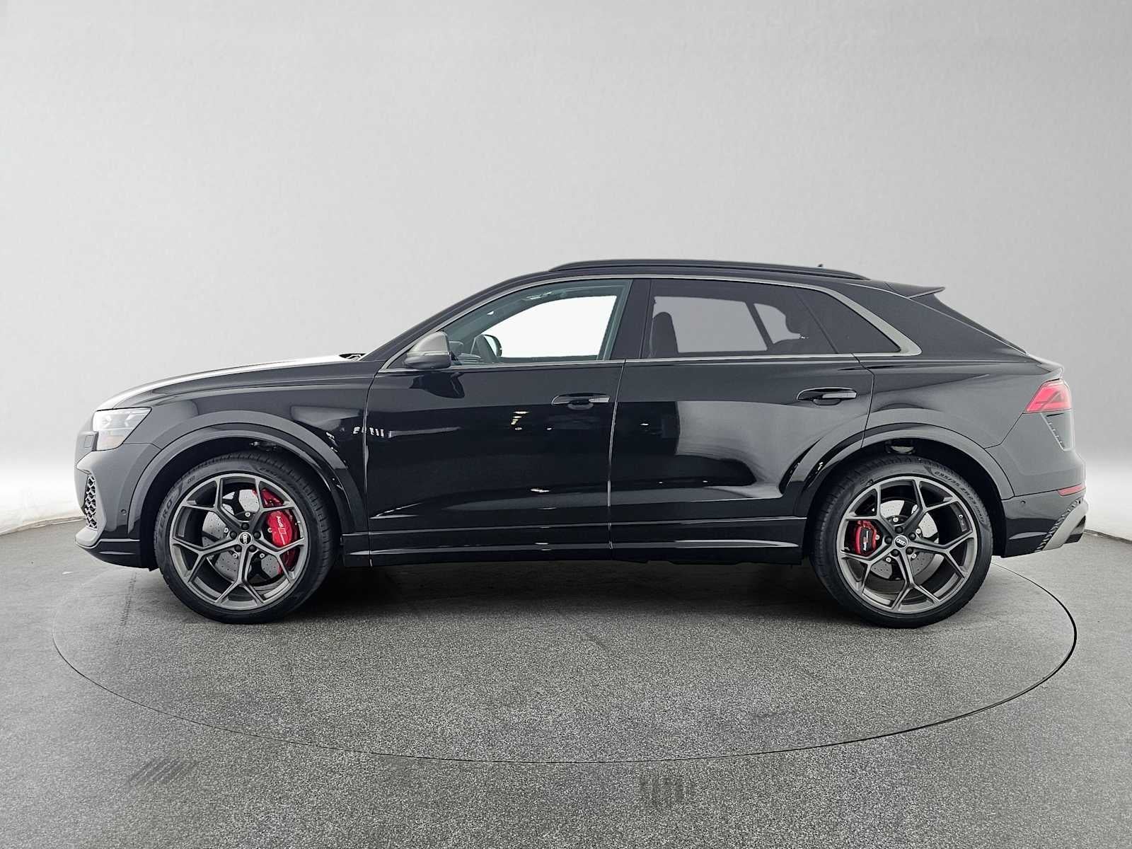 2025 Audi RS Q8 performance