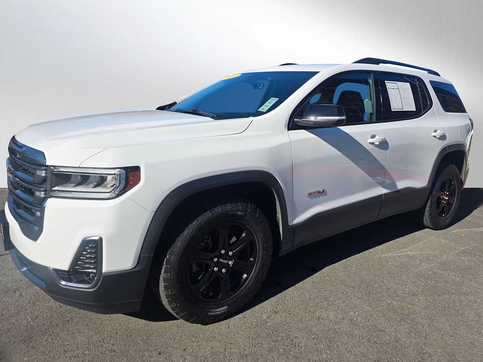 2023 GMC Acadia AT4