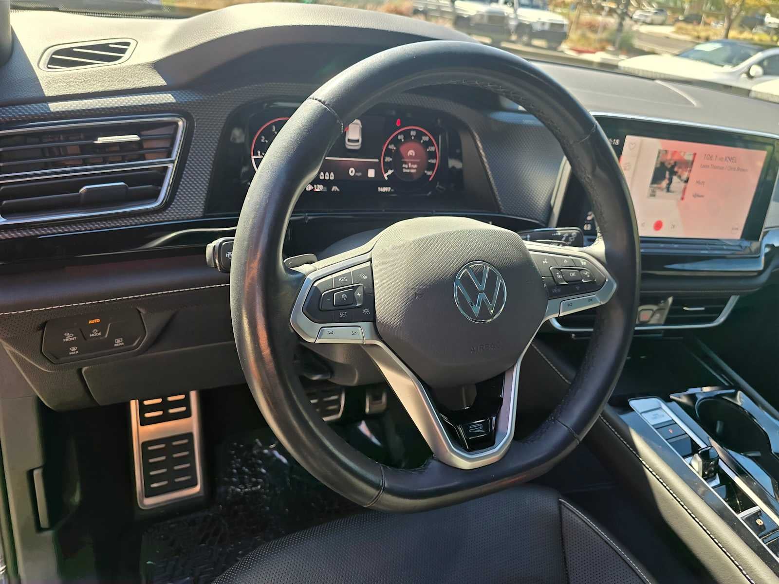 2025 Volkswagen Atlas Cross Sport 2.0T SEL R-Line Black
