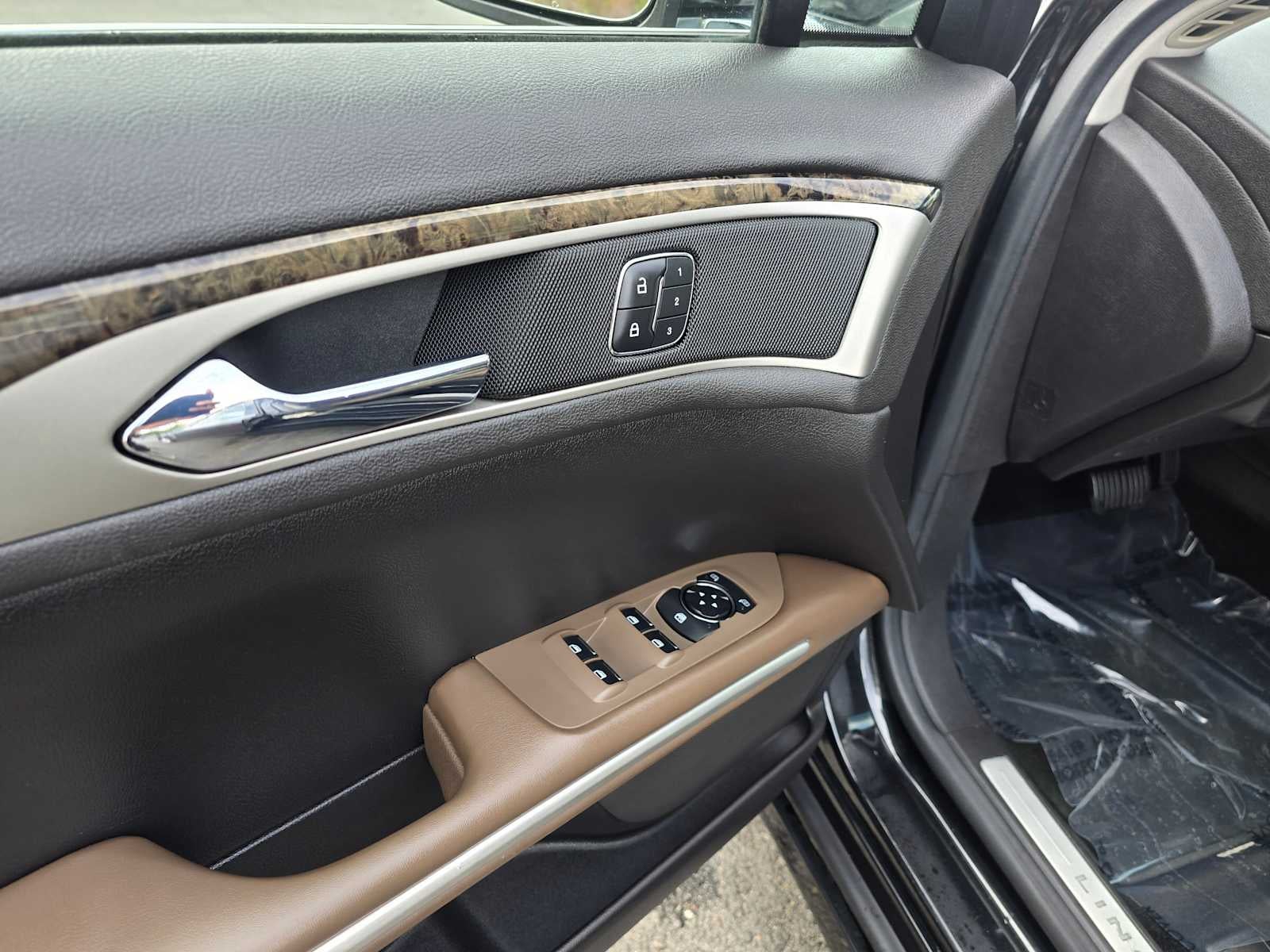 2013 Lincoln MKZ 4dr Sdn FWD