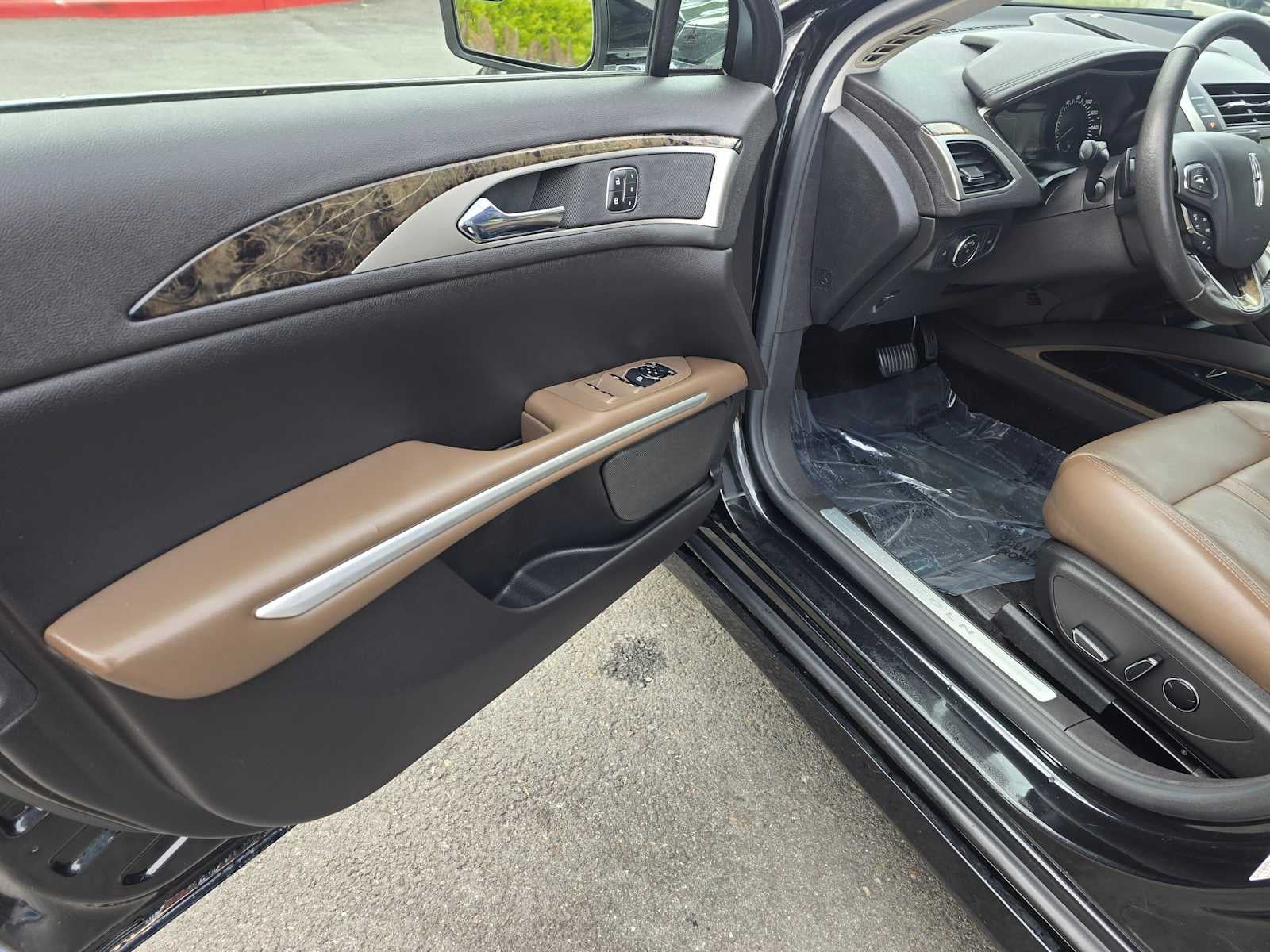 2013 Lincoln MKZ 4dr Sdn FWD