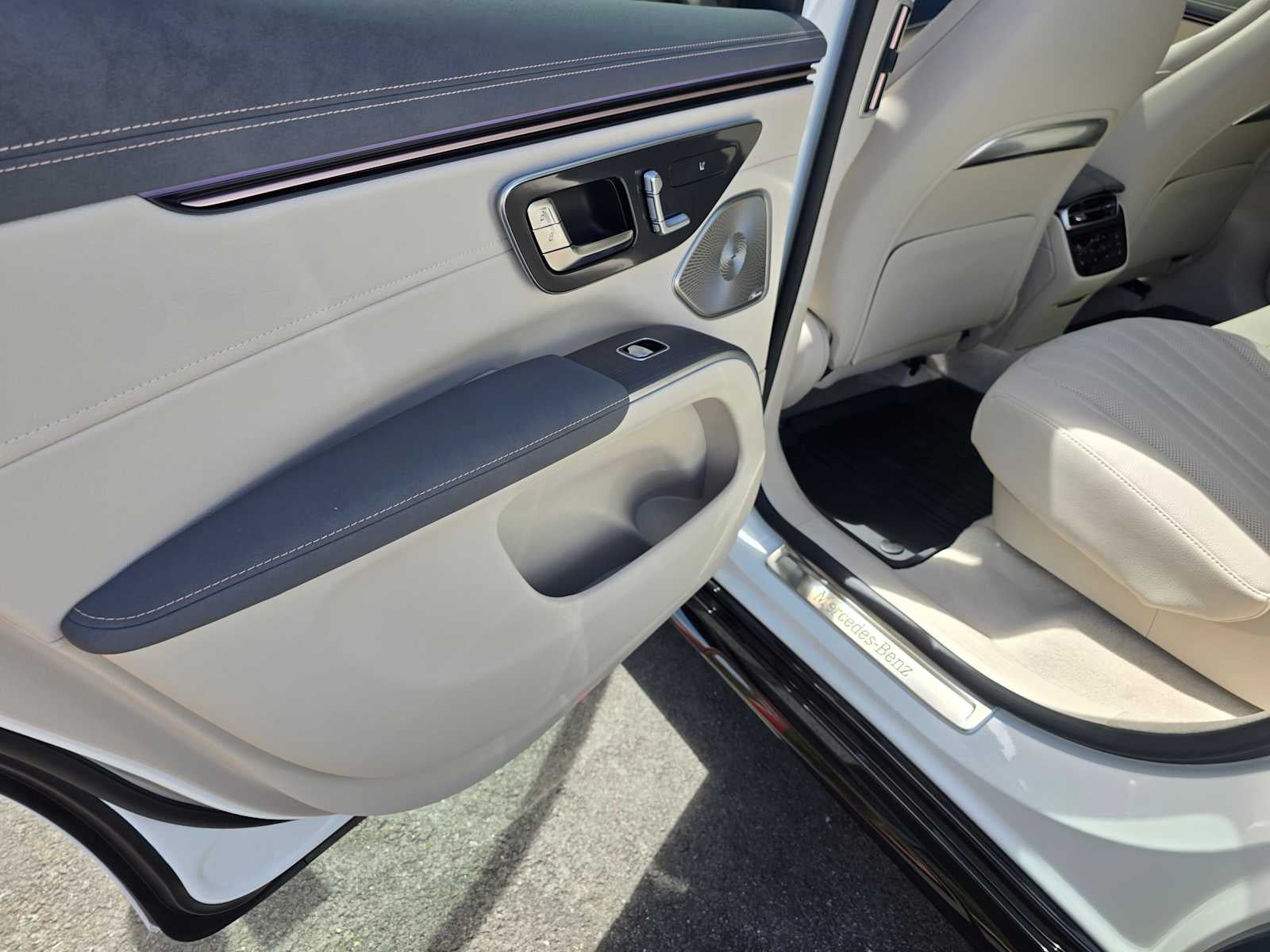 2026 Mercedes-Benz EQS 400 4MATIC® SUV