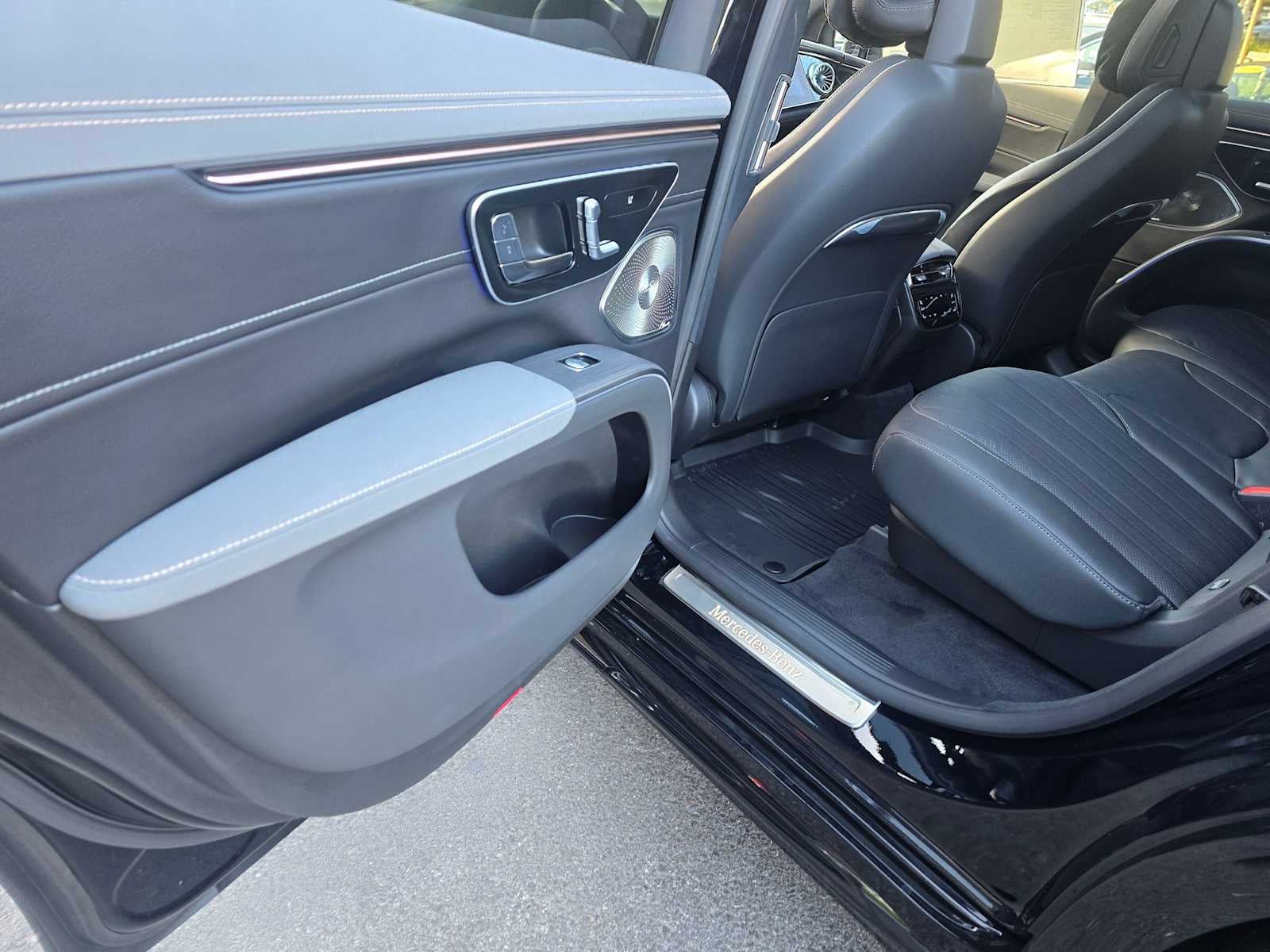2027 Mercedes-Benz EQS 400 4MATIC® SUV