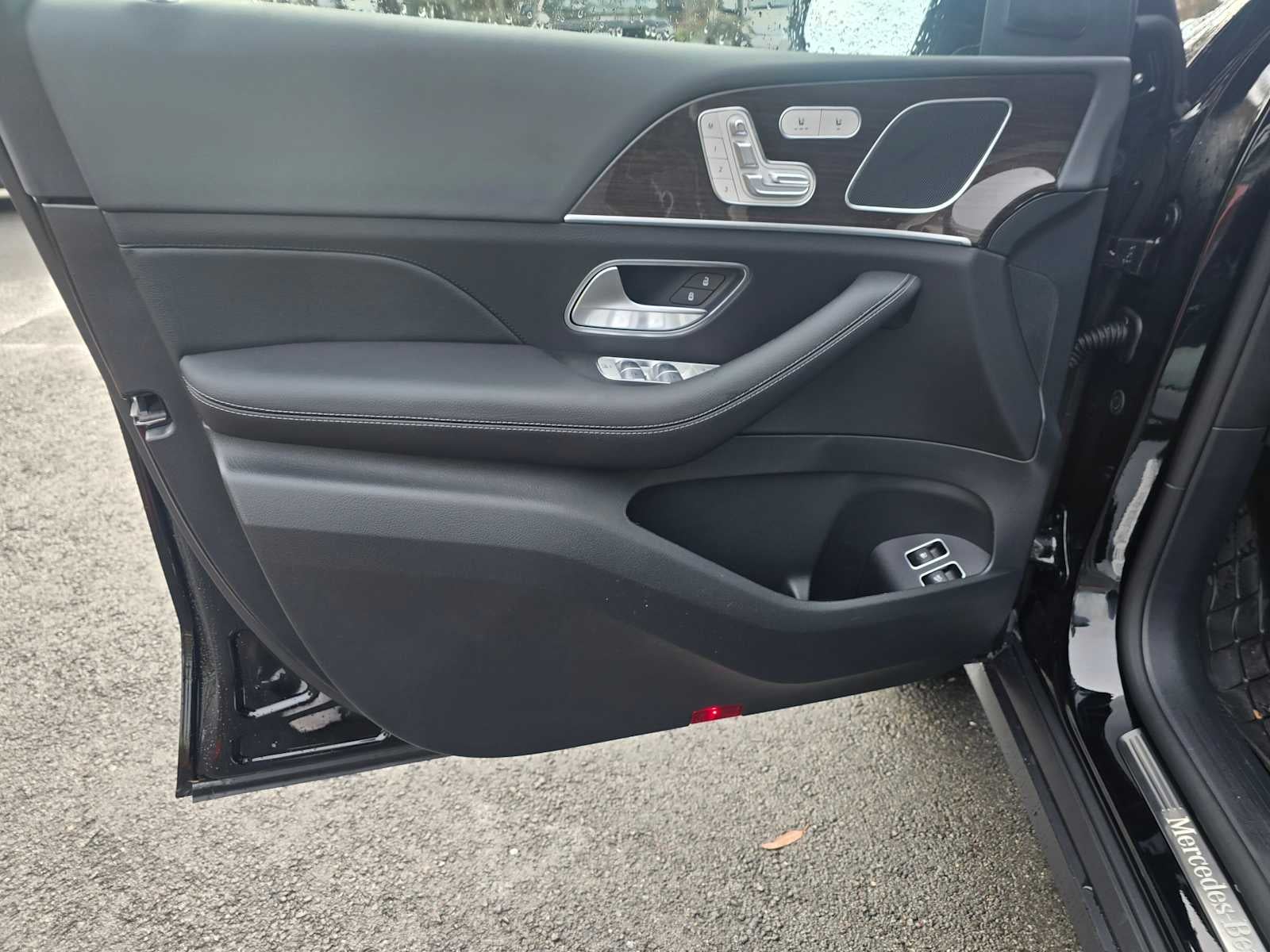 2026 Mercedes-Benz GLE 450e GLE 450e