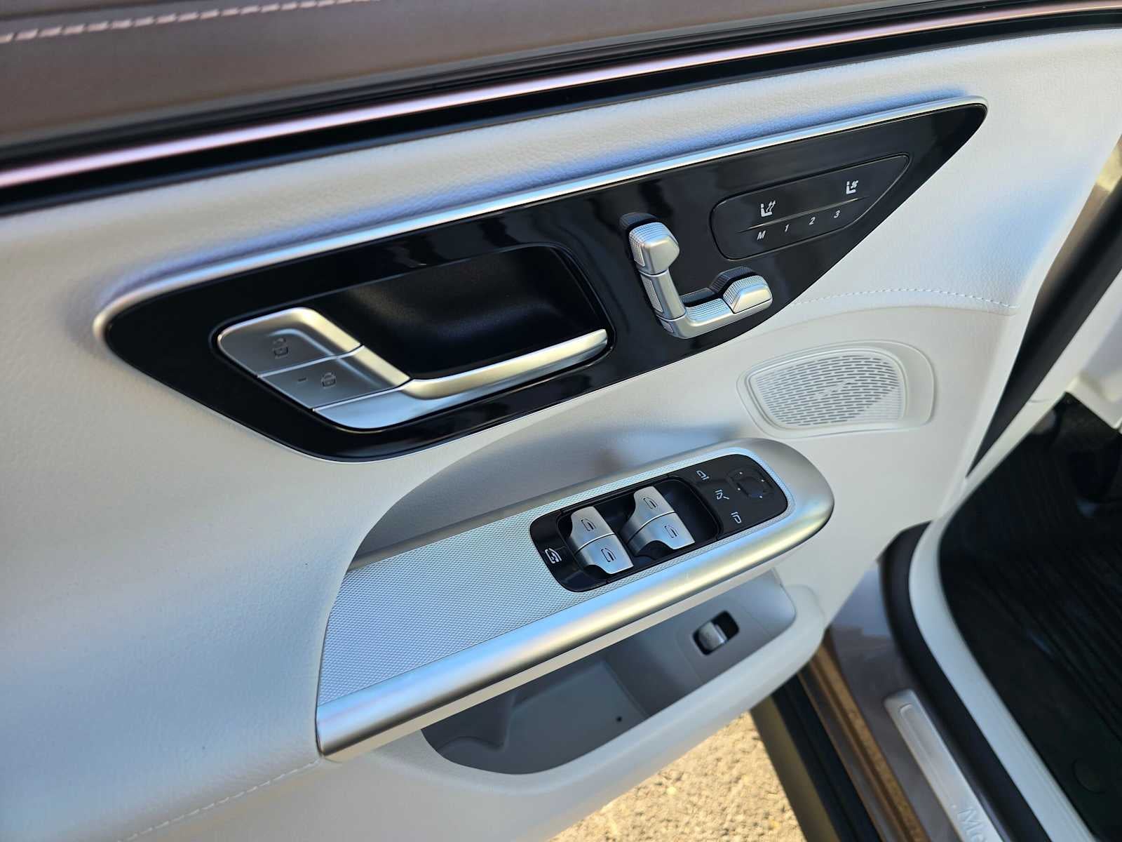 2027 Mercedes-Benz EQE 320 4MATIC® SUV