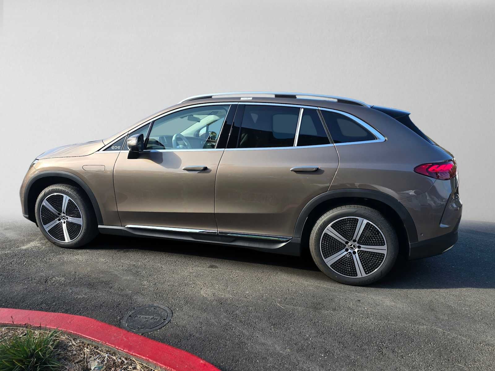 2027 Mercedes-Benz EQE 320 4MATIC® SUV