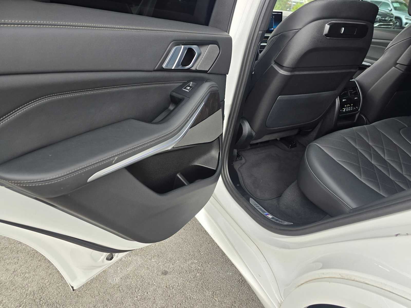 2025 BMW X5 xDrive40i xDrive40i