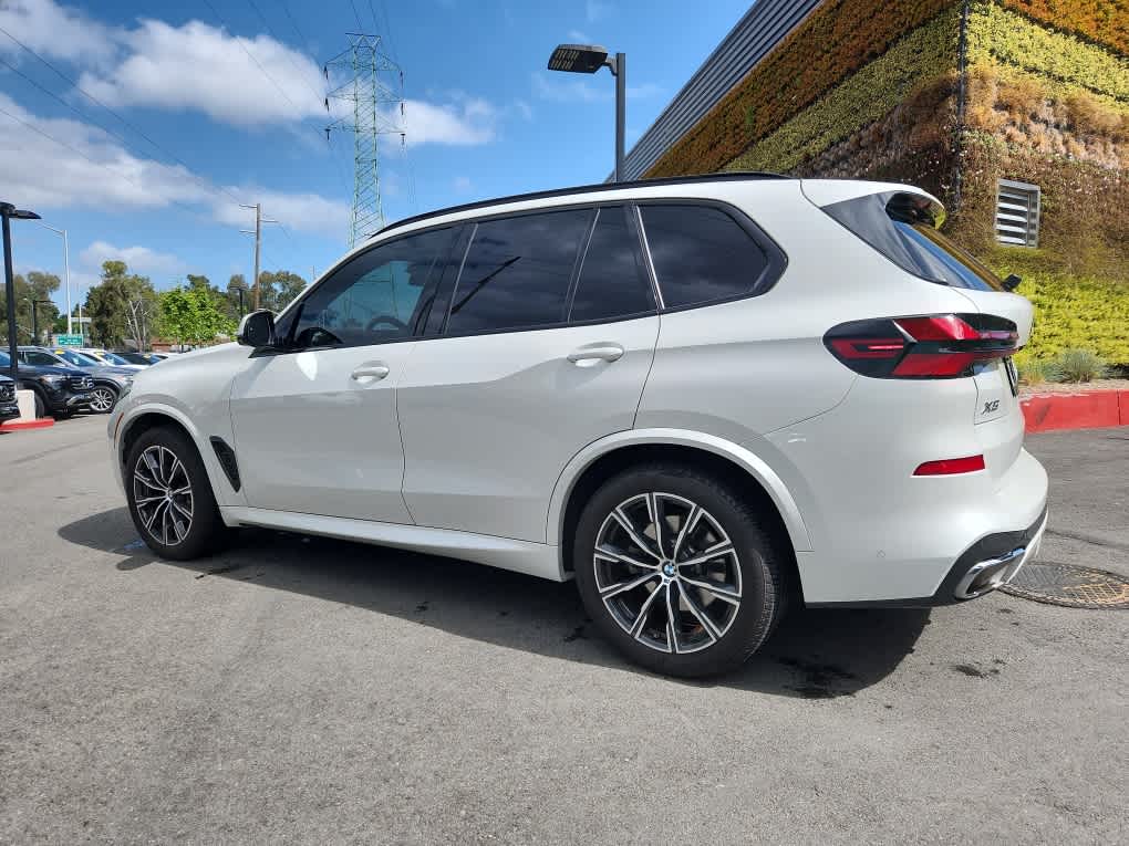 2025 BMW X5 xDrive40i xDrive40i