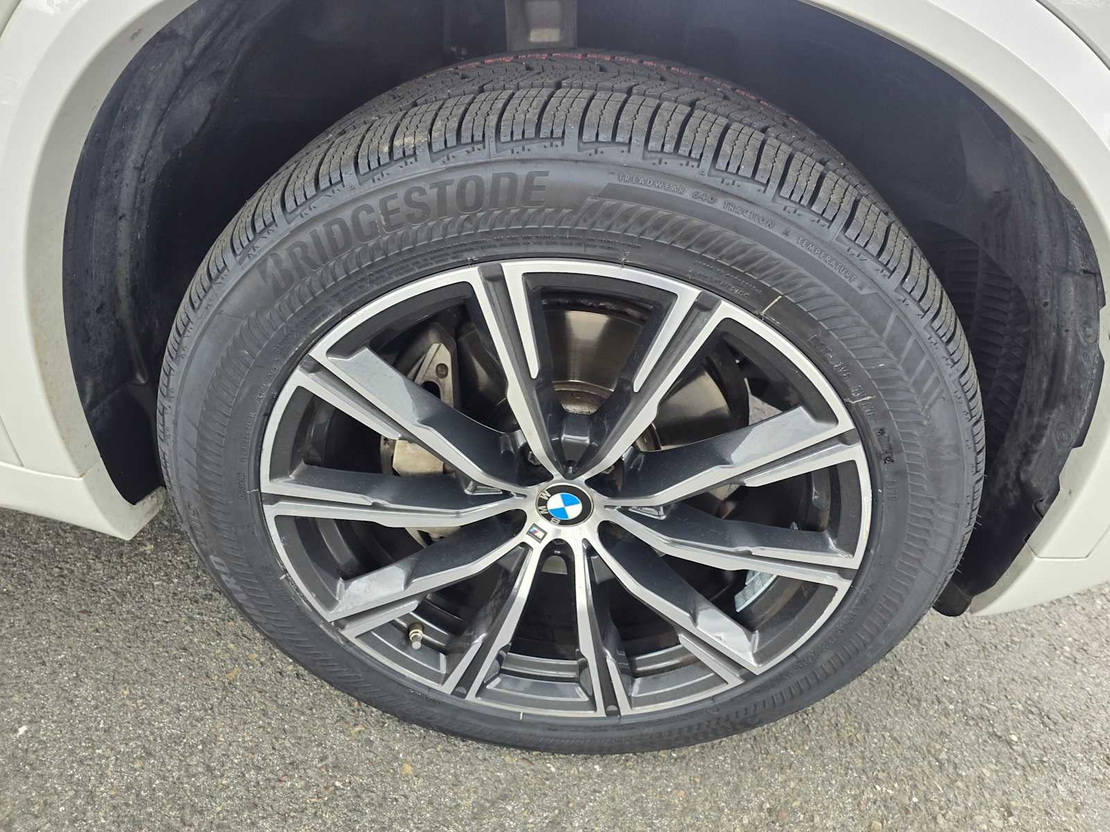 2025 BMW X5 xDrive40i xDrive40i