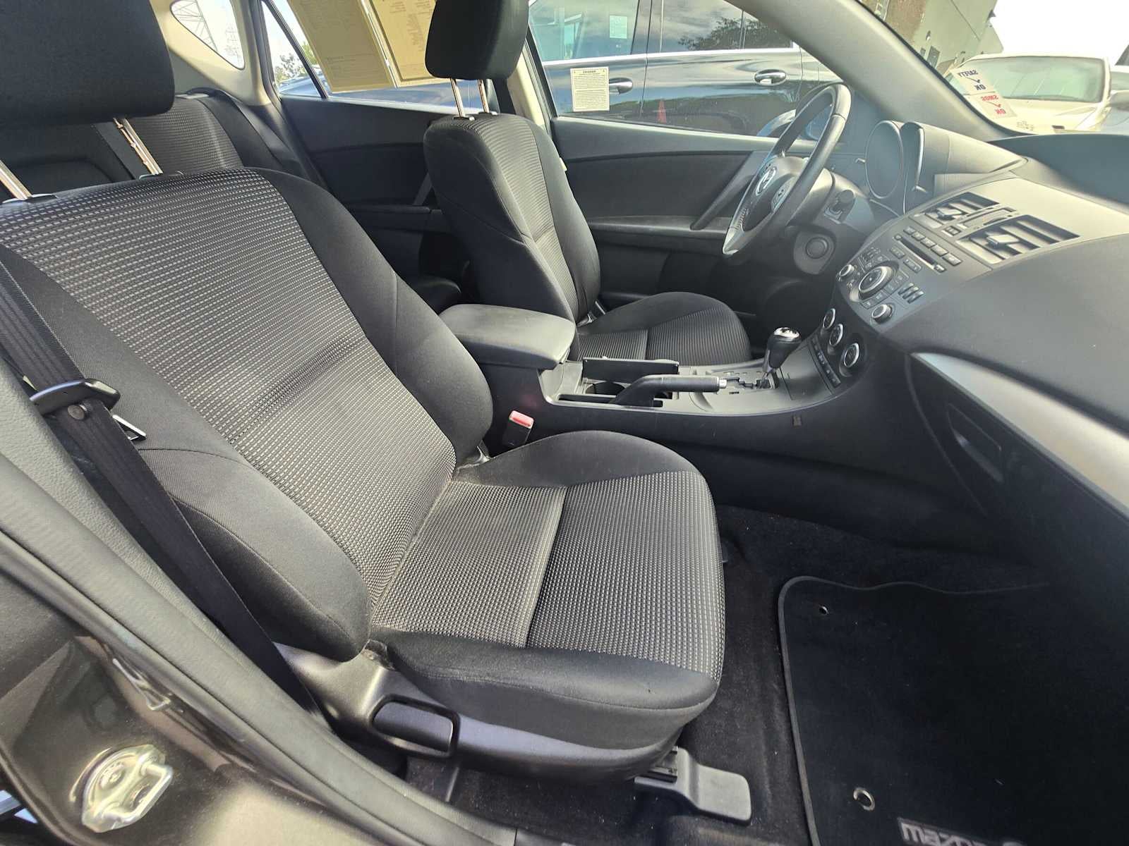 2013 Mazda Mazda3 i Touring
