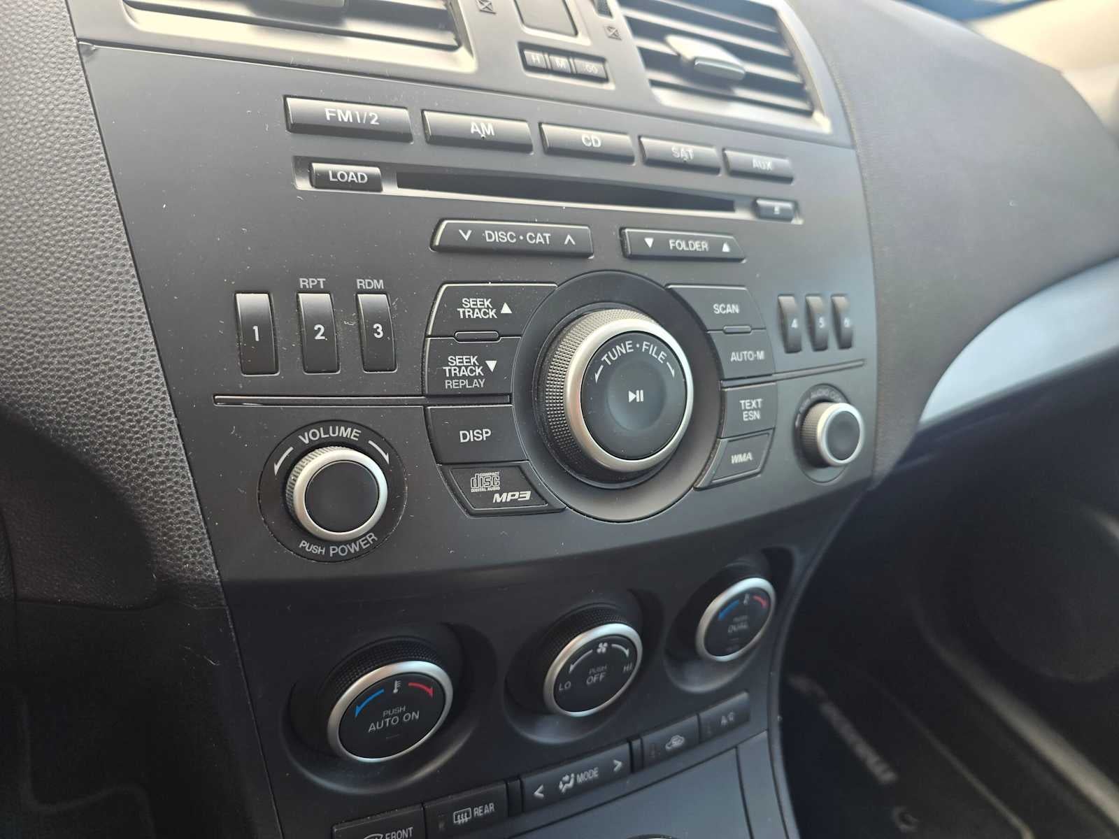 2013 Mazda Mazda3 i Touring