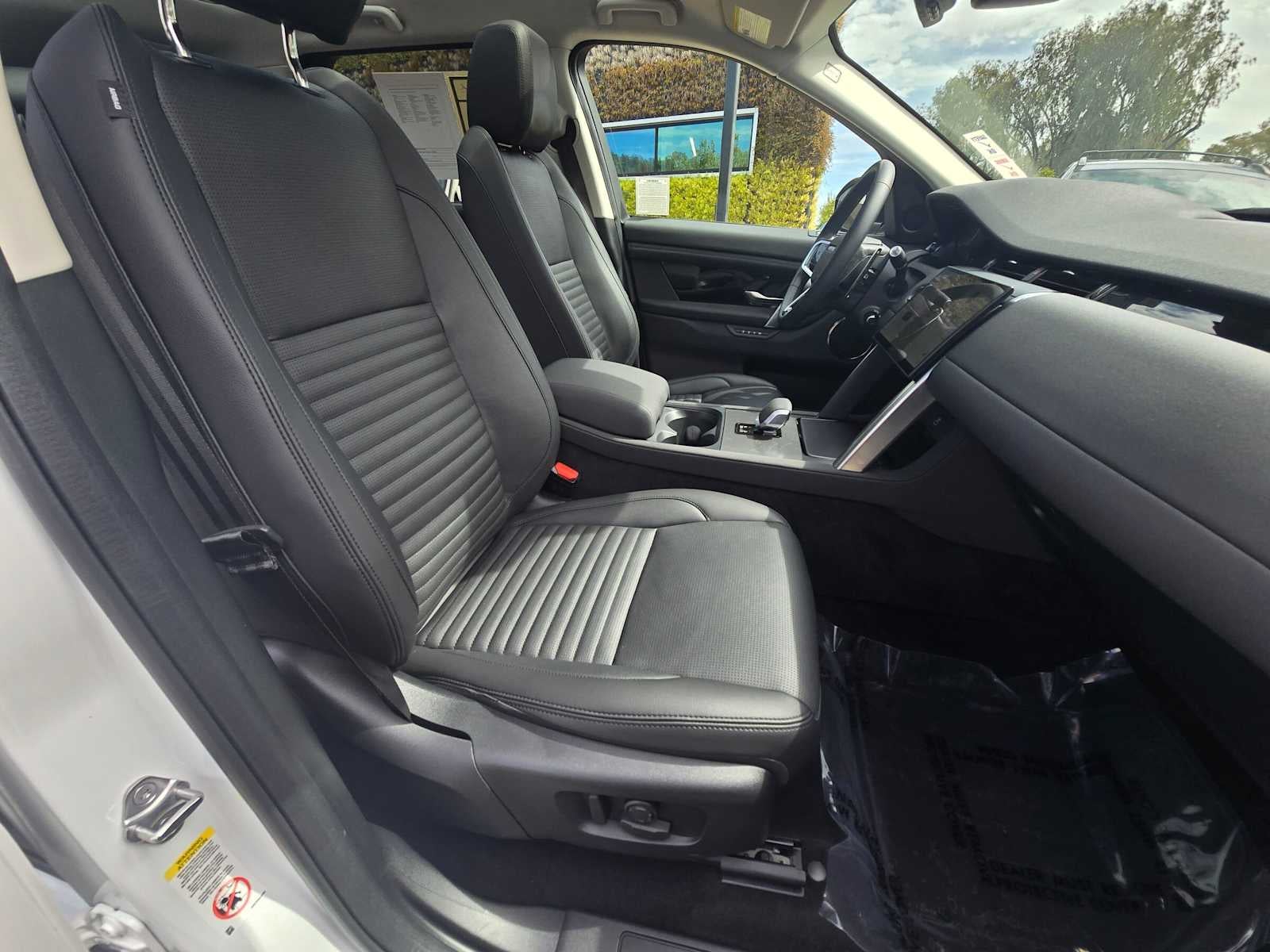 2025 Land Rover Discovery Sport S