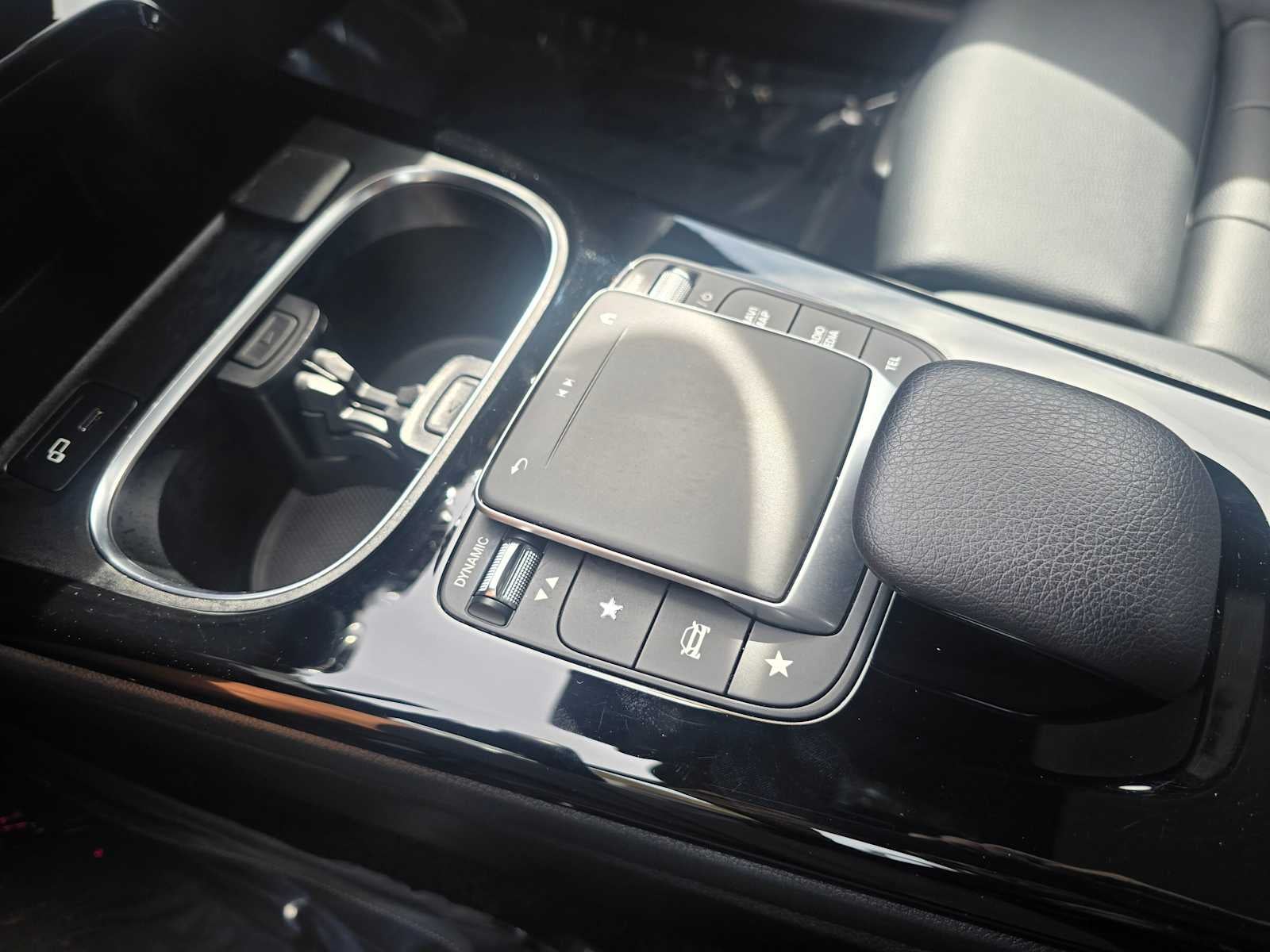 2022 Mercedes-Benz A 220 4MATIC® Sedan