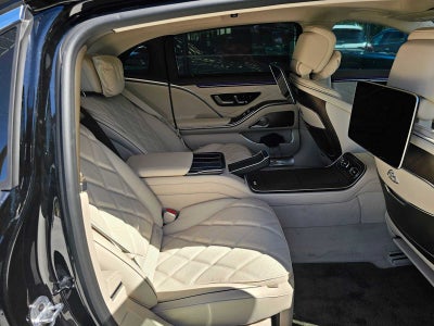 2027 Mercedes-Benz Maybach S 680 4MATIC® Sedan