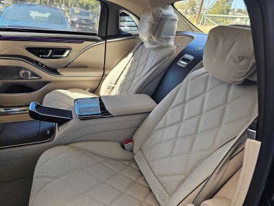 2027 Mercedes-Benz Maybach S 680 4MATIC® Sedan