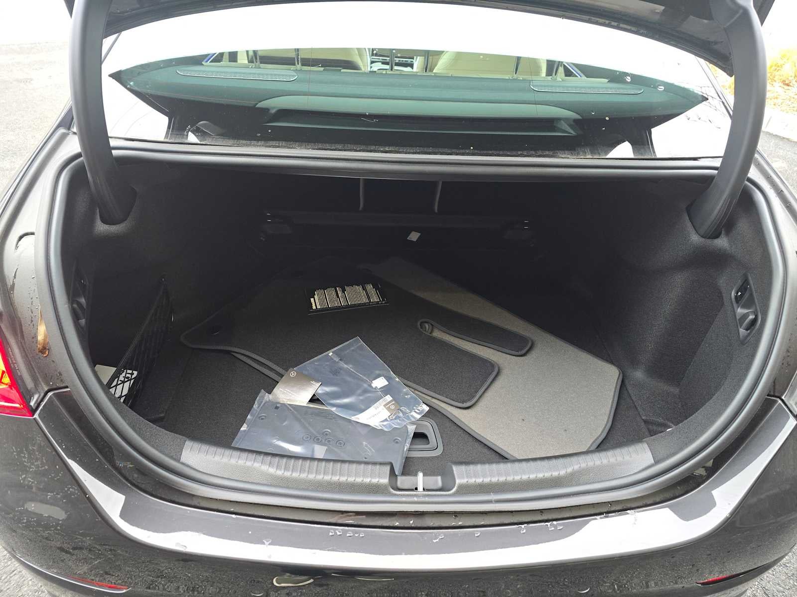 2025 Mercedes-Benz C 300 C 300