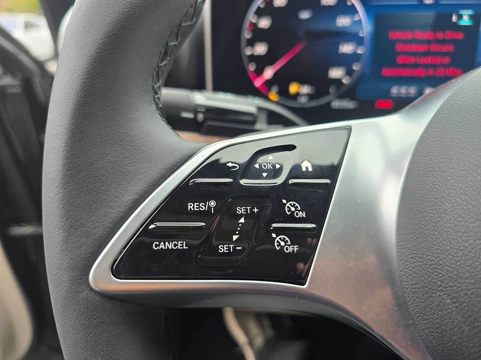 2025 Mercedes-Benz C 300 C 300