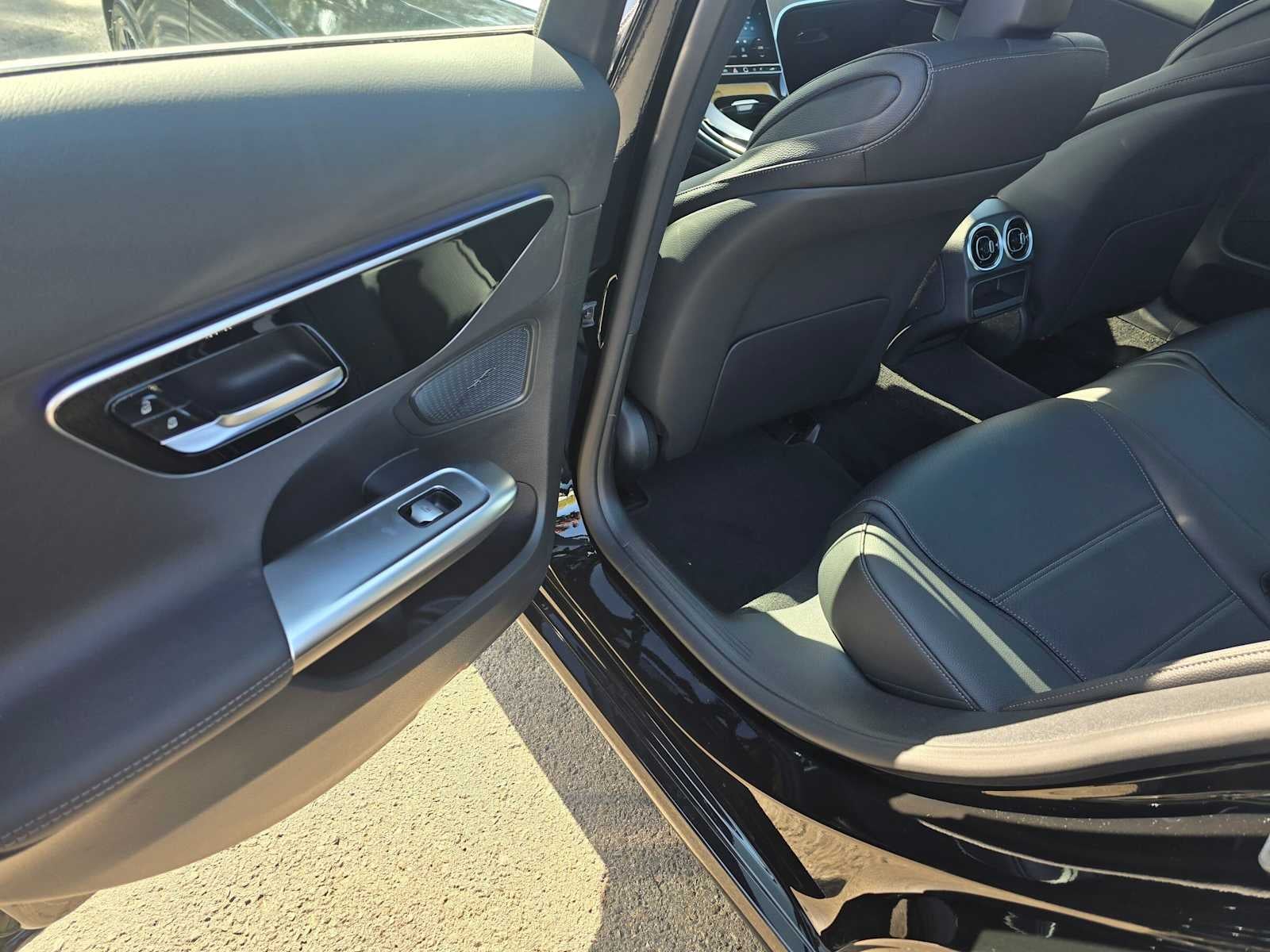 2026 Mercedes-Benz C 300 4MATIC® Sedan