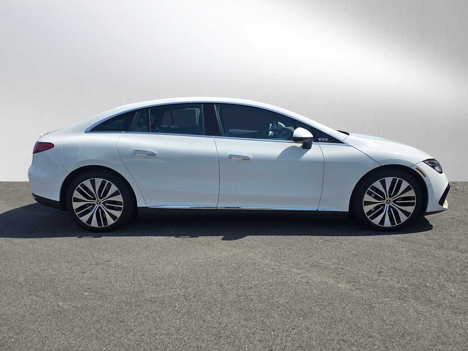 2023 Mercedes-Benz EQE 350 4MATIC®+ Sedan