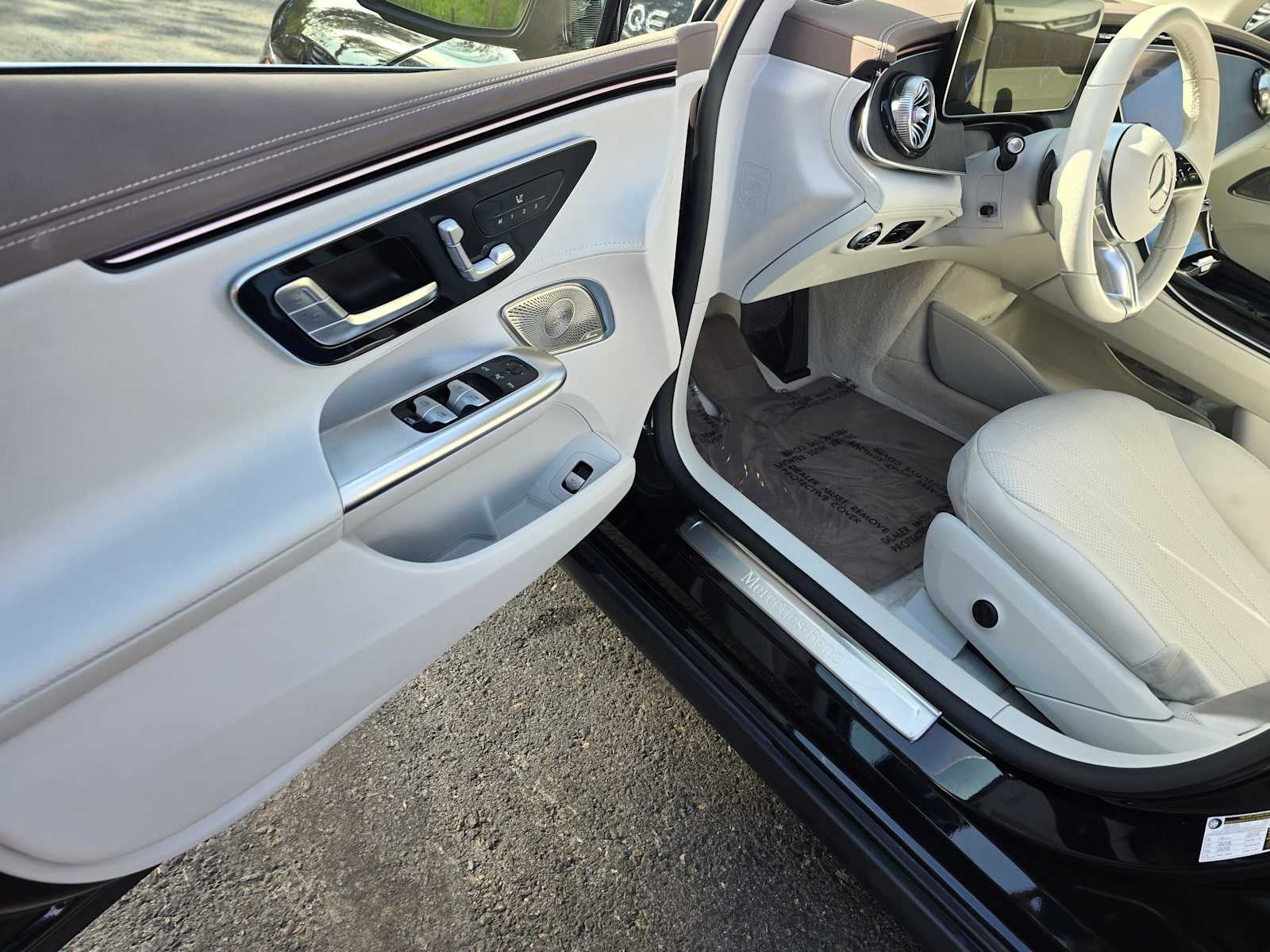 2023 Mercedes-Benz EQE 350 4MATIC®+ Sedan