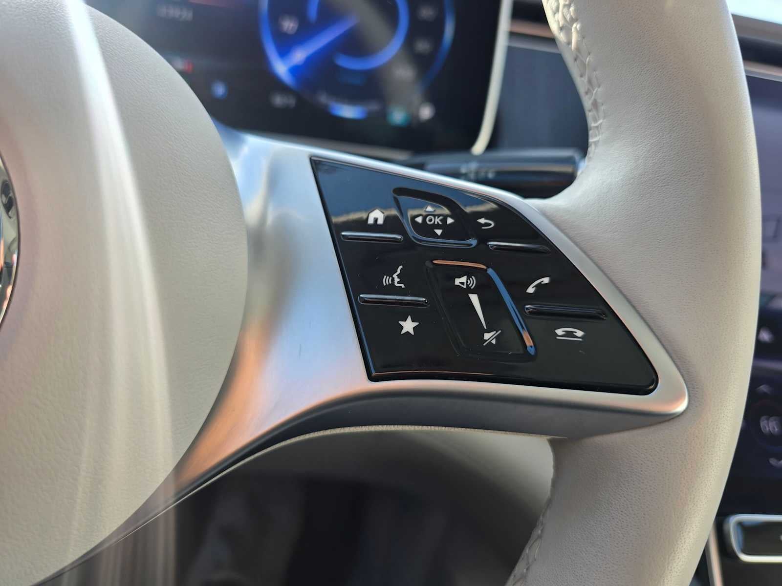 2023 Mercedes-Benz EQE 350 4MATIC®+ Sedan