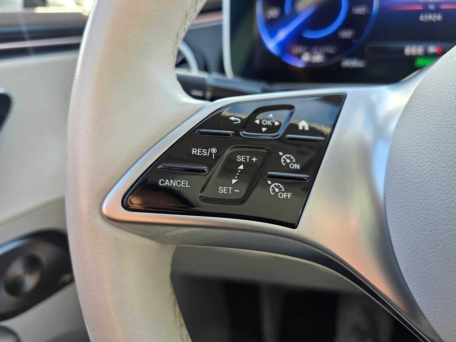 2023 Mercedes-Benz EQE 350 4MATIC®+ Sedan
