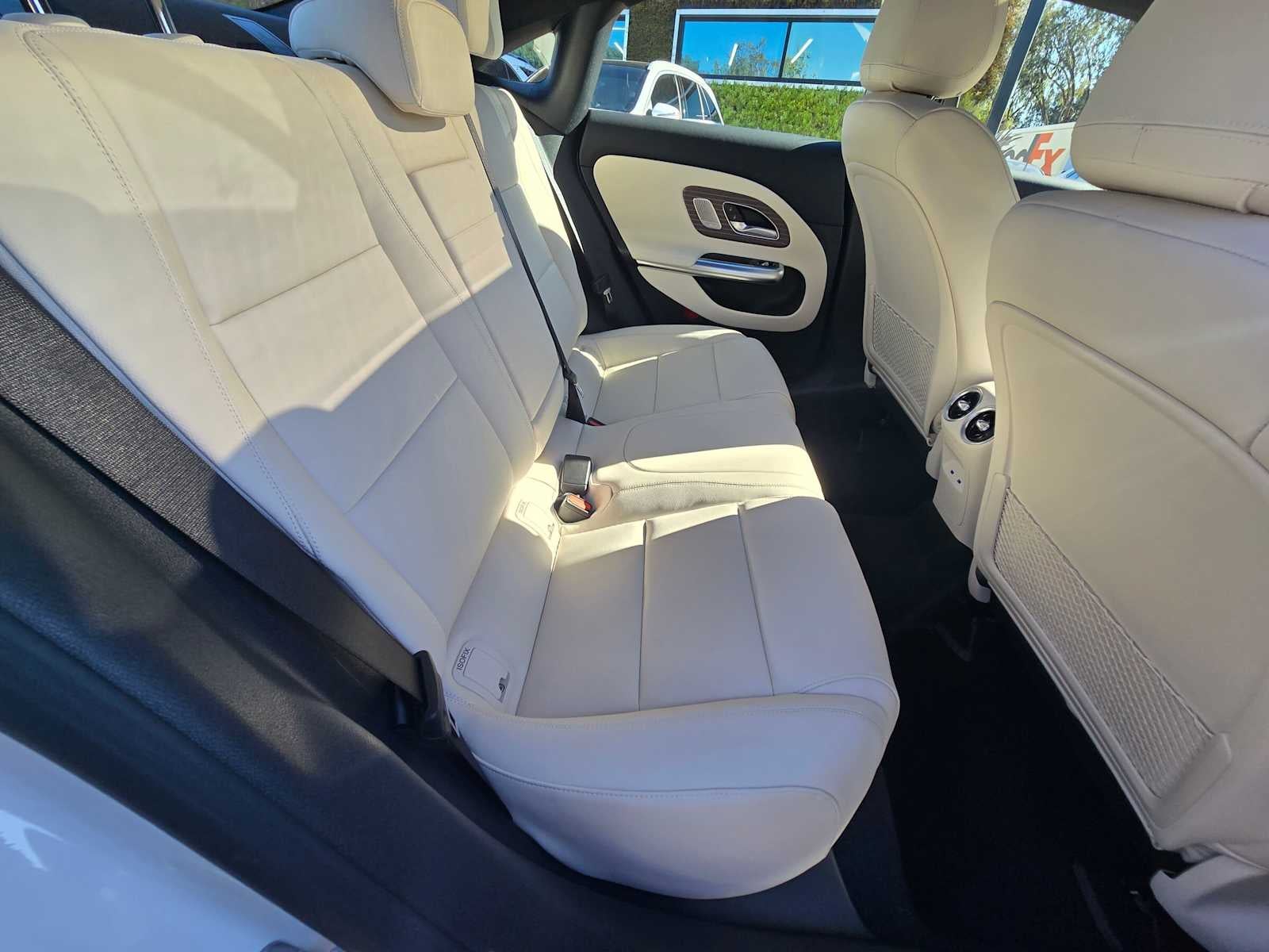 2027 Mercedes-Benz CLA 220 Hybrid FWD