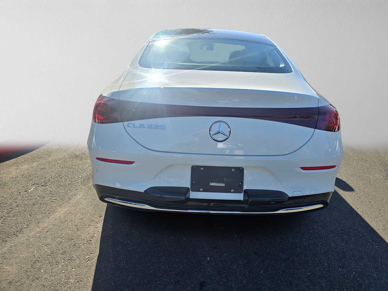 2027 Mercedes-Benz CLA 220 Hybrid FWD