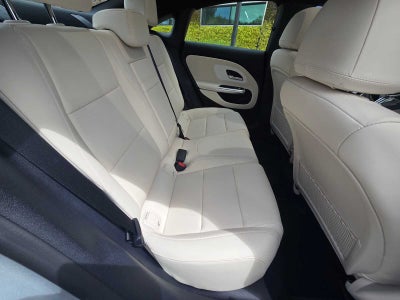 2027 Mercedes-Benz CLA 220 Hybrid FWD