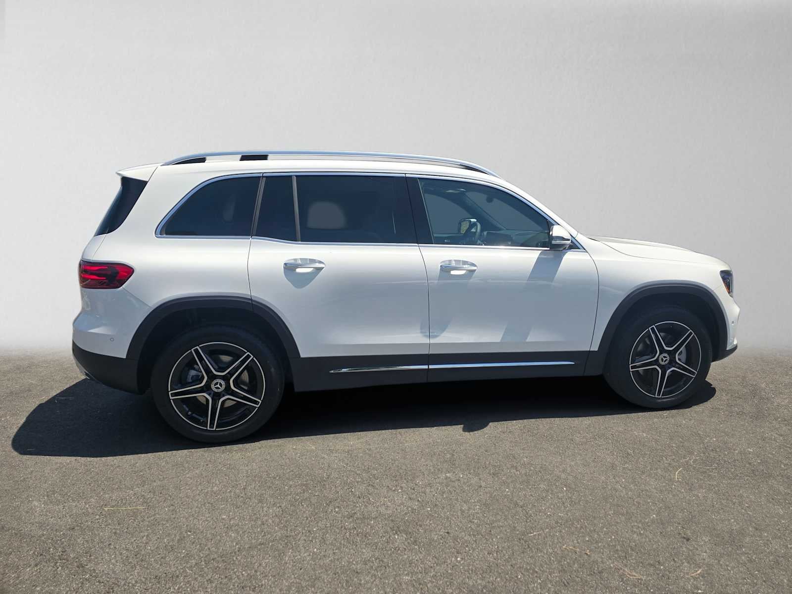 2026 Mercedes-Benz GLB 250 SUV