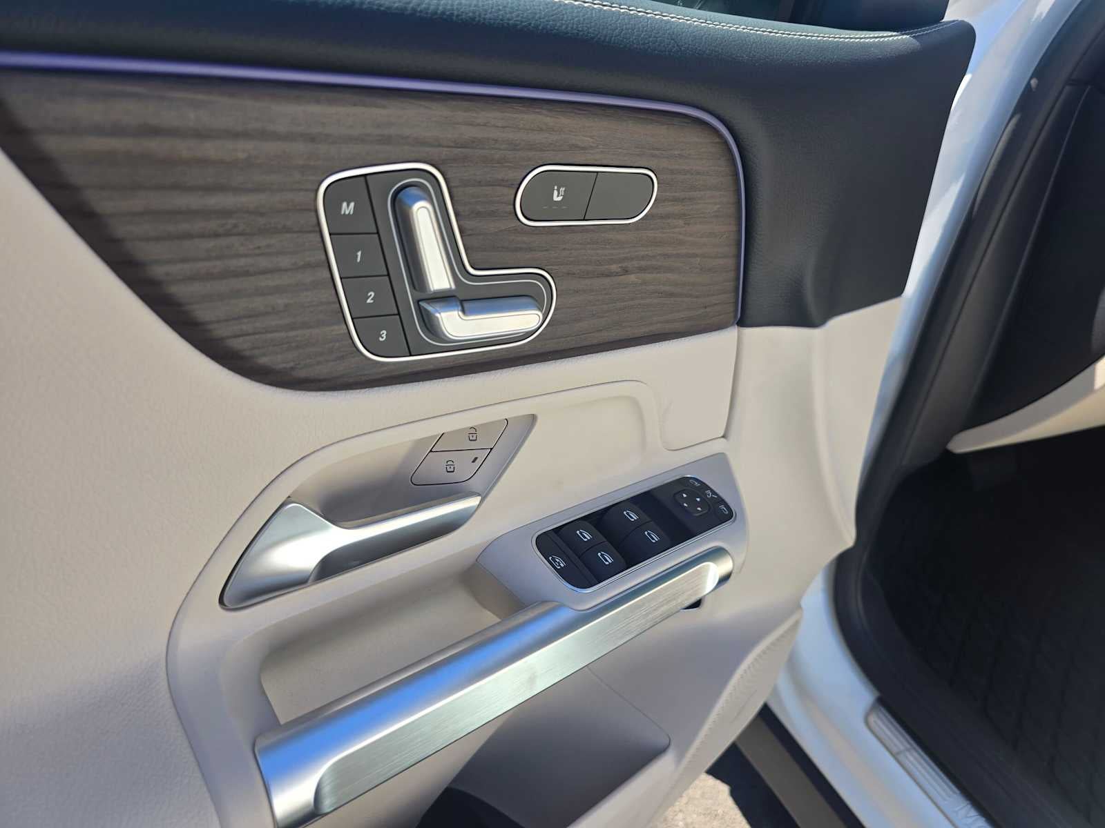 2026 Mercedes-Benz GLB 250 SUV