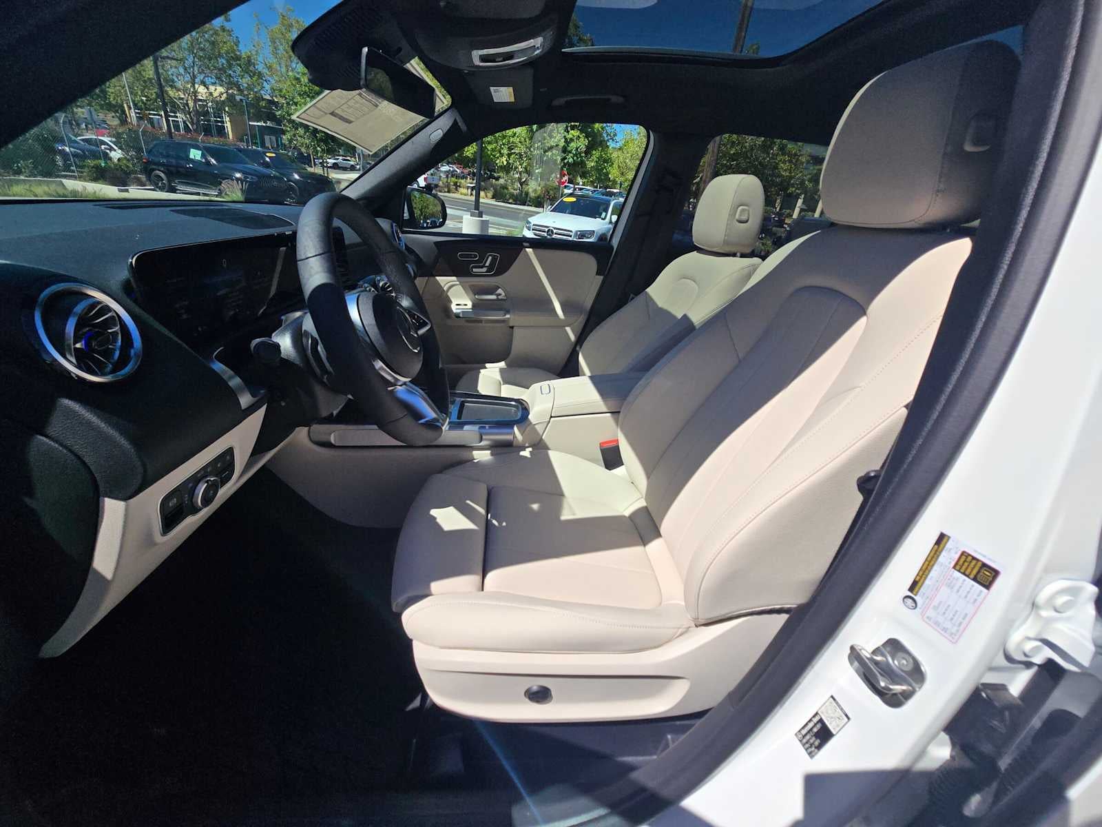 2026 Mercedes-Benz GLB 250 SUV